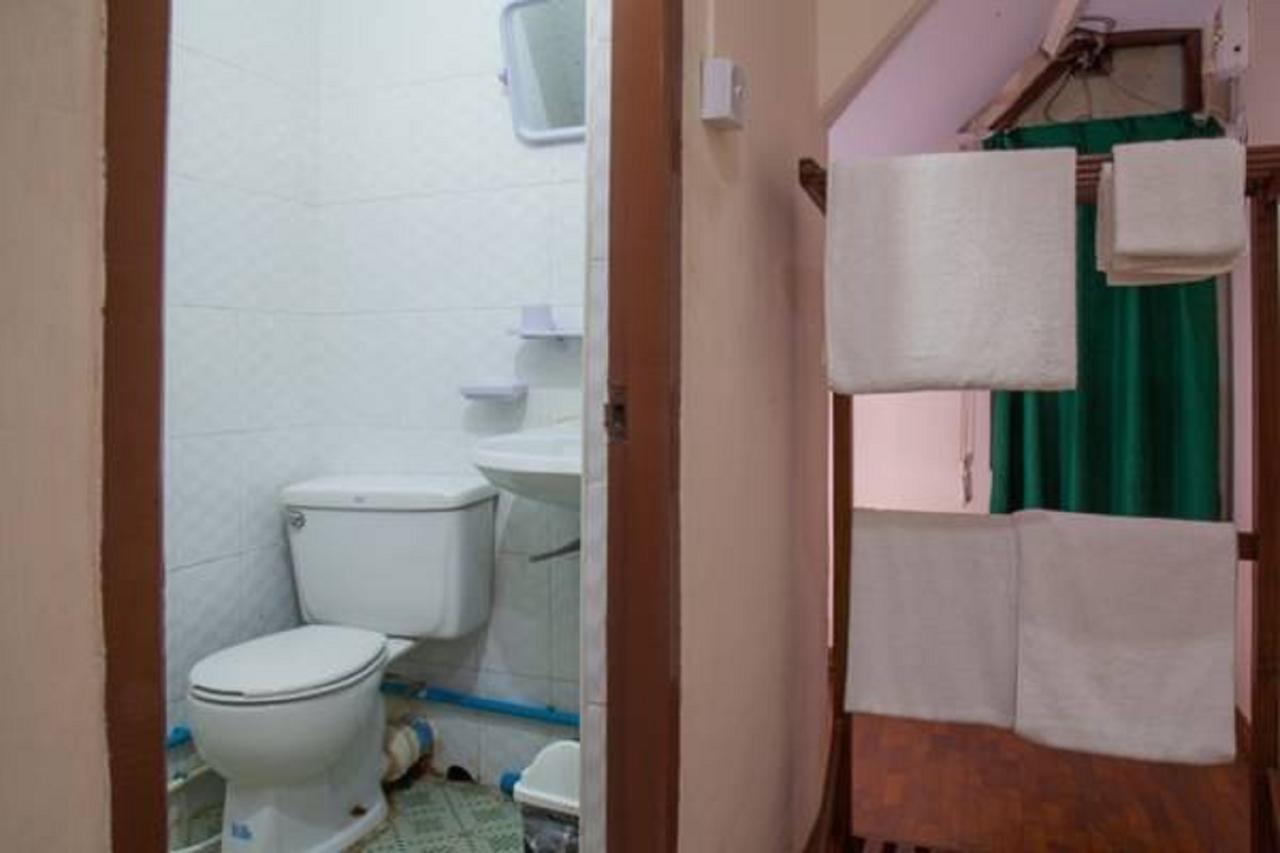 Mother Land Inn 2 Янгон Екстериор снимка