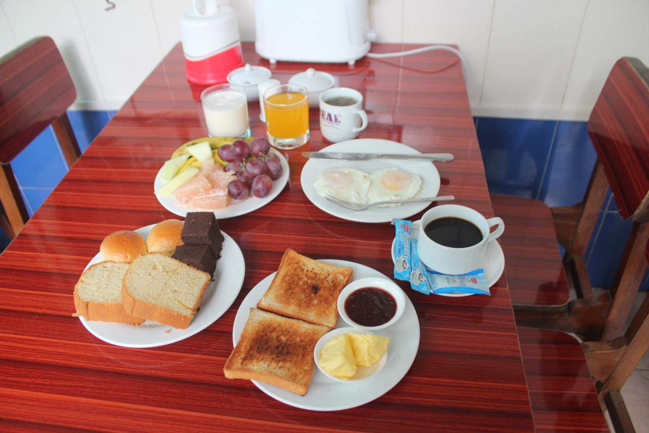 Mother Land Inn 2 Янгон Екстериор снимка